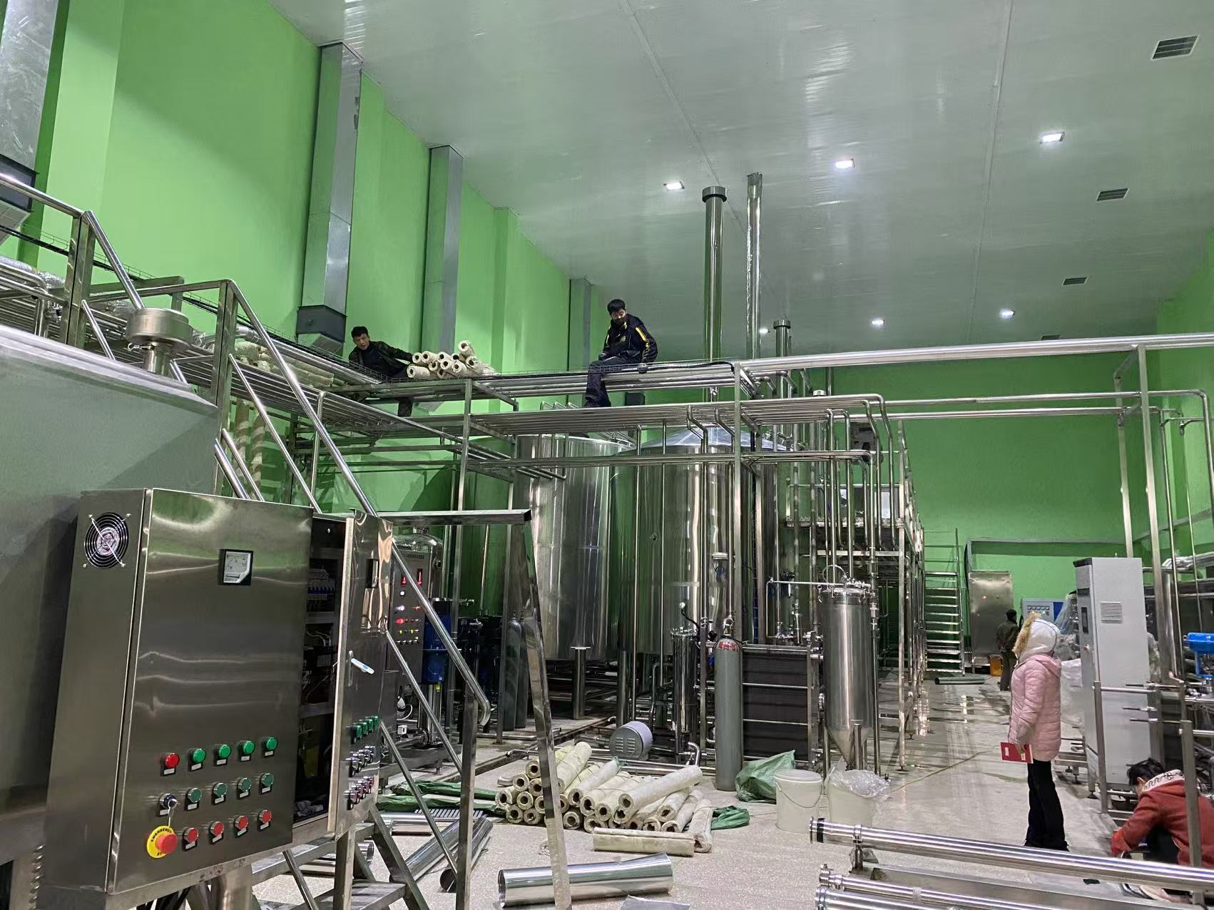 思明精酿啤酒设备厂—精酿啤酒设备制造:传承工艺与创新科技的交融
